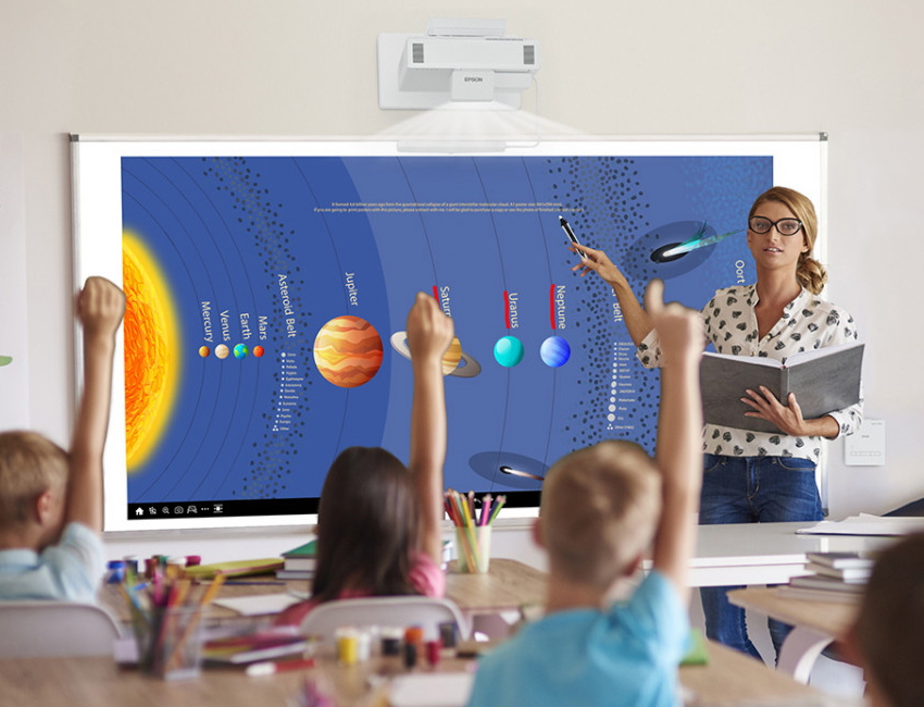 Projektory na krátku projekčnú vzdialenosť EPSON Projektory na krátku projekčnú vzdialenosť EPSON